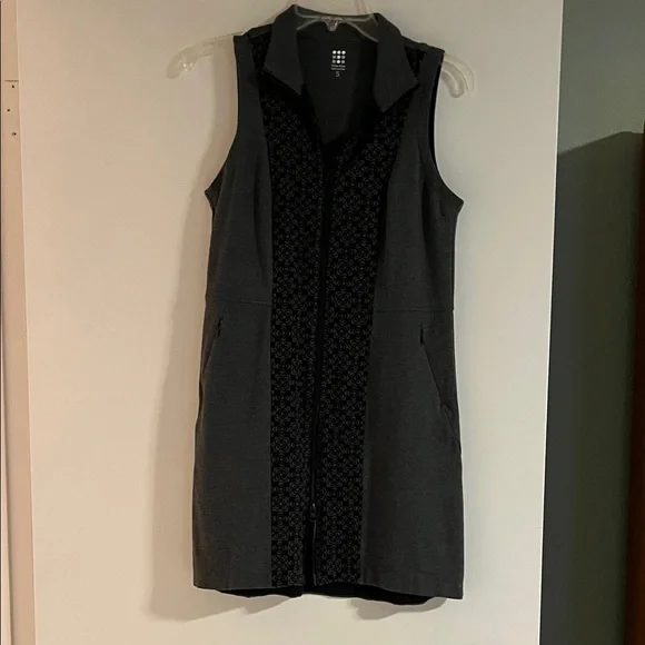 Title Nine Gray Sleeveless Mini Dress - Picture 2 of 9